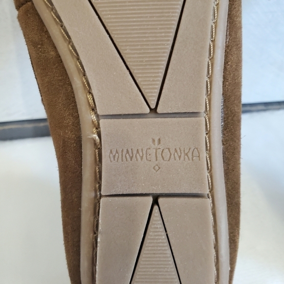 MINNETONKA Brown Soft Suede Leather Upper Slip On Moccasin Shoe Size 7.5 - Picture 14 of 14